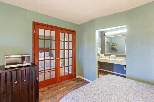Travelodge Inn & Suites by Wyndham Historic Area - image 21