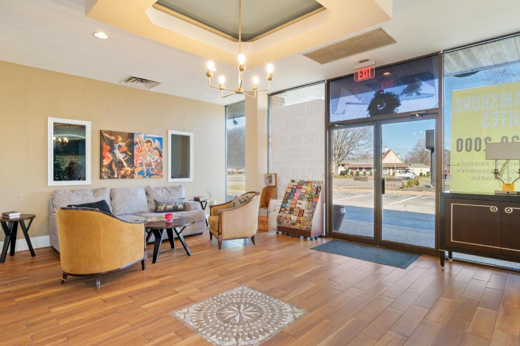 Travelodge Inn & Suites by Wyndham Historic Area - image 4