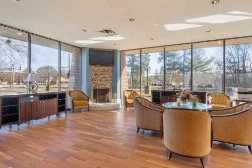 Travelodge Inn & Suites by Wyndham Historic Area - image 6