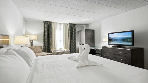 Holiday Inn Express Williamsburg North an IHG Hotel - image 21
