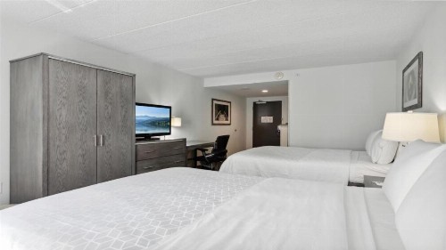 Holiday Inn Express Williamsburg North an IHG Hotel - image 26