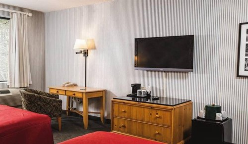 Williamsburg Woodlands Hotel - A Colonial Williamsburg Hotel - image 24