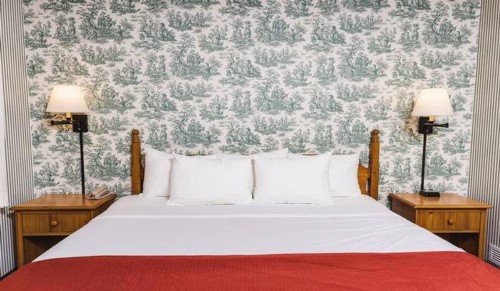 Williamsburg Woodlands Hotel - A Colonial Williamsburg Hotel - image 25