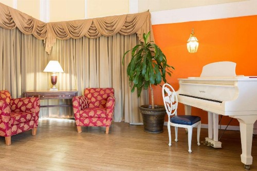 Howard Johnson by Wyndham Williamsburg - image 19