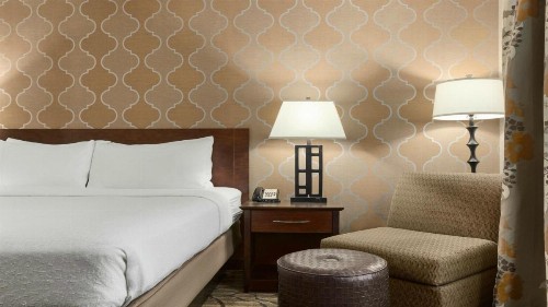 Holiday Inn Hotel & Suites Gateway an IHG Hotel - image 29