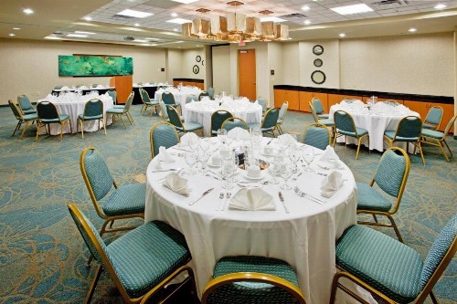 Holiday Inn Hotel & Suites Gateway an IHG Hotel - image 30