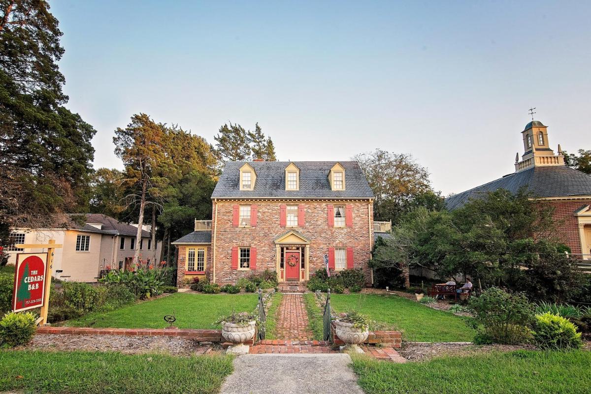 Cedars of Williamsburg Bed & Breakfast - main image