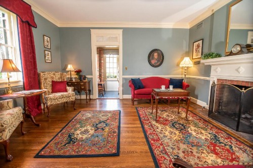 Cedars of Williamsburg Bed & Breakfast - image 16