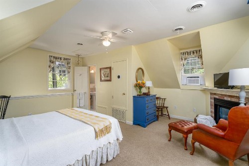 Cedars of Williamsburg Bed & Breakfast - image 24