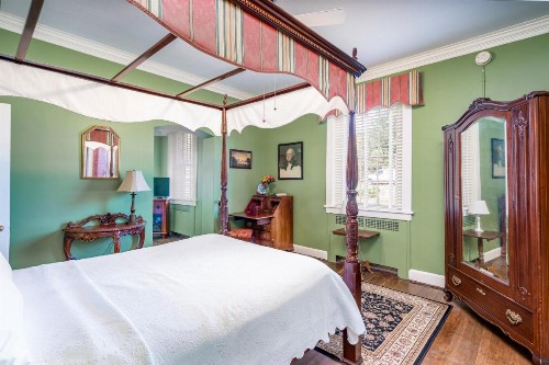 Cedars of Williamsburg Bed & Breakfast - image 28