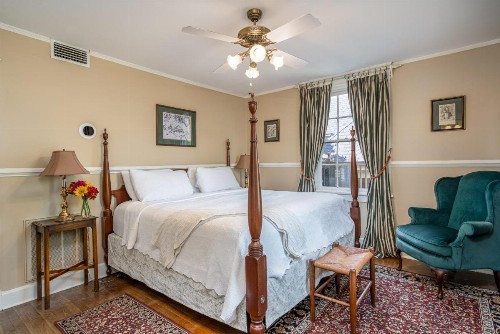 Cedars of Williamsburg Bed & Breakfast - image 32