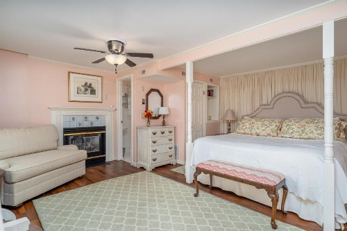 Cedars of Williamsburg Bed & Breakfast - image 41