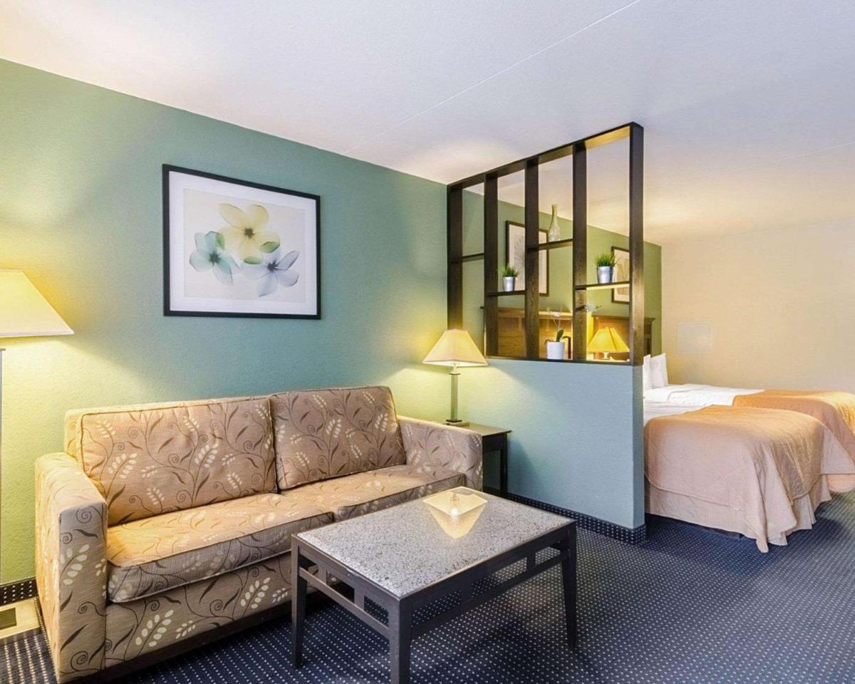 Rodeway Inn & Suites Williamsburg Central - image 5