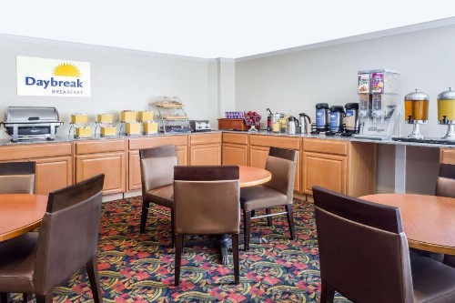 Days Inn by Wyndham Williamsburg Historic Area - image 4