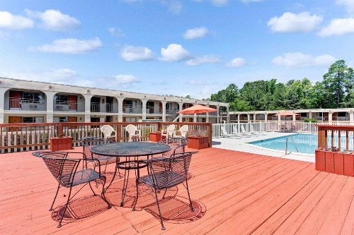 Super 8 by Wyndham Williamsburg/Historic Area - image 18