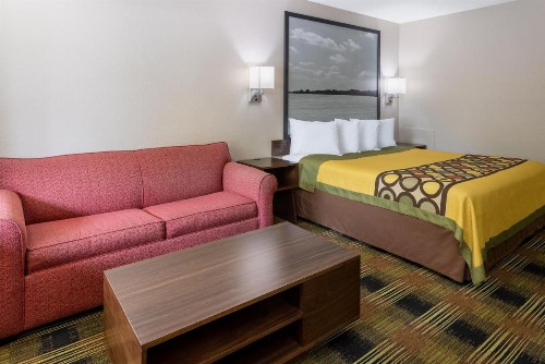 Super 8 by Wyndham Williamsburg/Historic Area - image 3