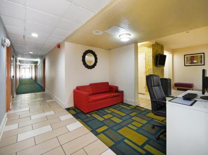 Baymont by Wyndham Williamsburg - image 11