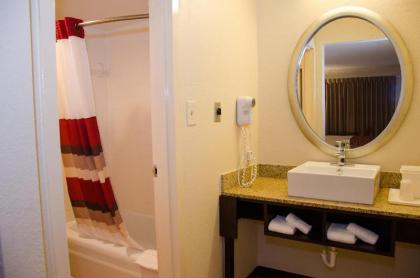 Red Roof Inn Williamsburg - image 11