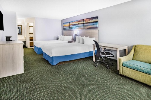 Days Inn & Suites by Wyndham Colonial - image 34