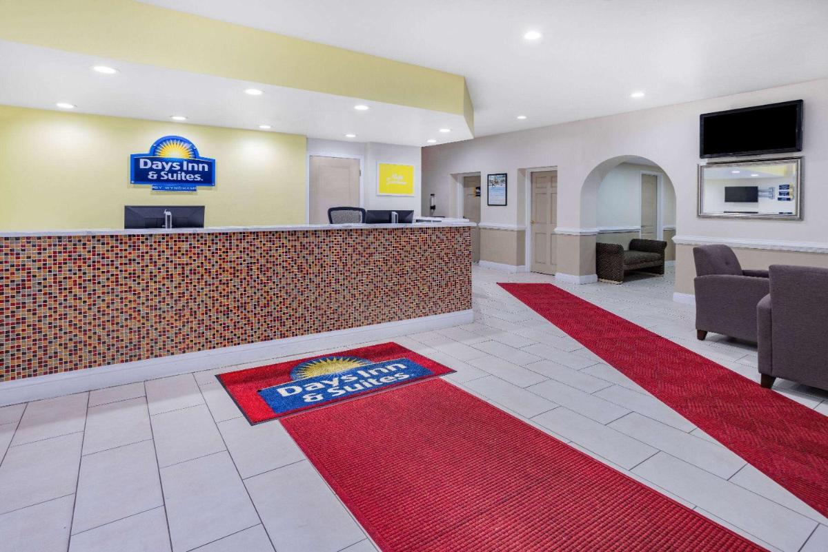 Days Inn & Suites by Wyndham Colonial - image 6