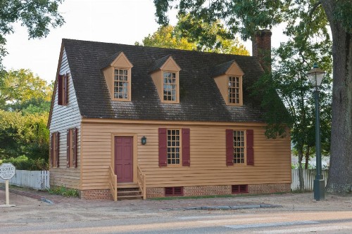 Colonial Houses - A Colonial Williamsburg Hotel - image 15