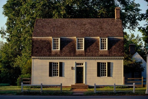 Colonial Houses - A Colonial Williamsburg Hotel - image 25