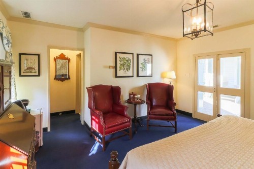 Colonial Houses - A Colonial Williamsburg Hotel - image 28