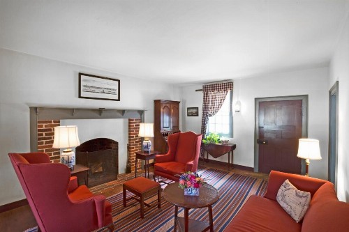Colonial Houses - A Colonial Williamsburg Hotel - image 5