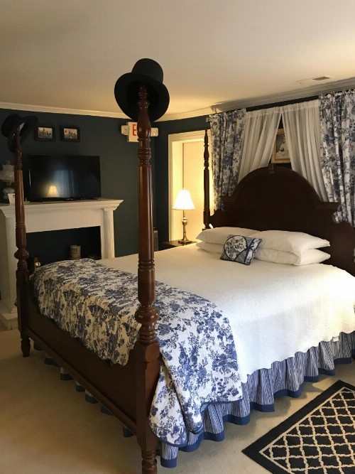 A Williamsburg White House Inn - image 26