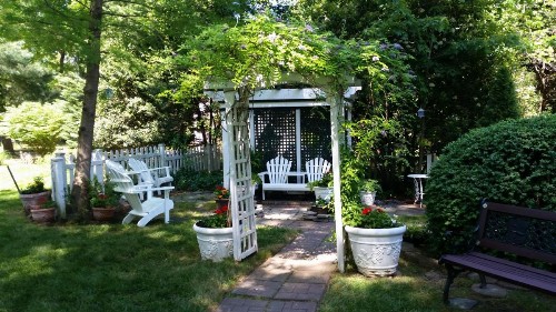 A Williamsburg White House Inn - image 38