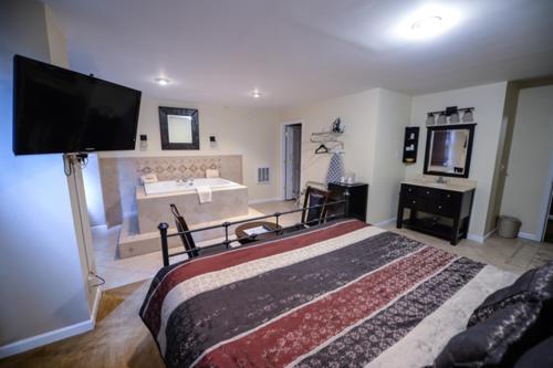 The Mountaineer Hotel - image 6