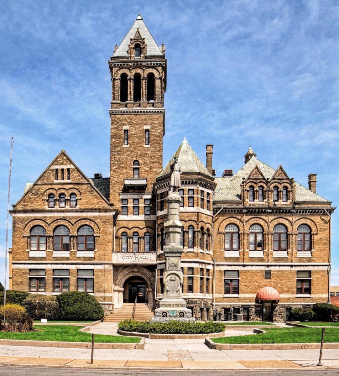 City Hall Grand Hotel - main image