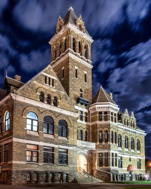 City Hall Grand Hotel - image 4