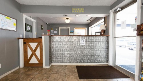 Sunrise Inn Williamstown - image 16