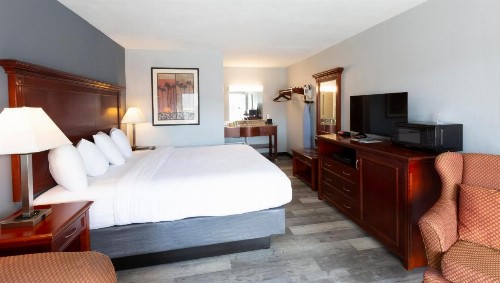 Sunrise Inn Williamstown - image 20