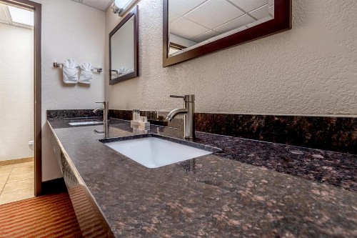 Grand Williston Hotel And Conference Center - image 22