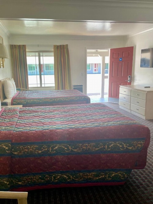 Lark Motel Willits