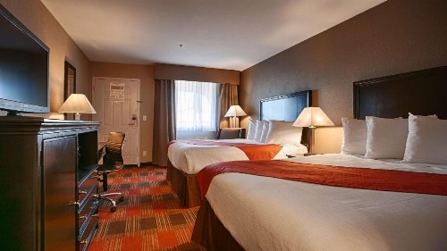 Best Western Willows Inn - image 14