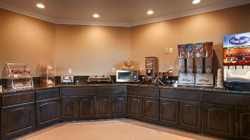 Best Western Willows Inn - image 19