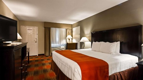 Best Western Willows Inn - image 2