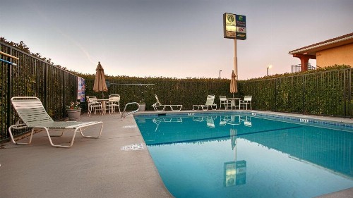 Best Western Willows Inn - image 20