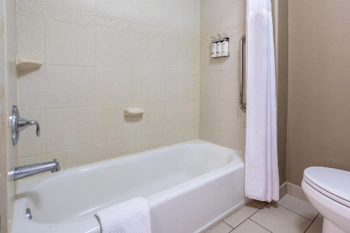Staybridge Suites Wilmington East an IHG Hotel - image 37