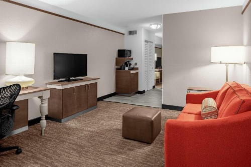 Hilton Garden Inn Wilmington Mayfaire Town Center - image 17