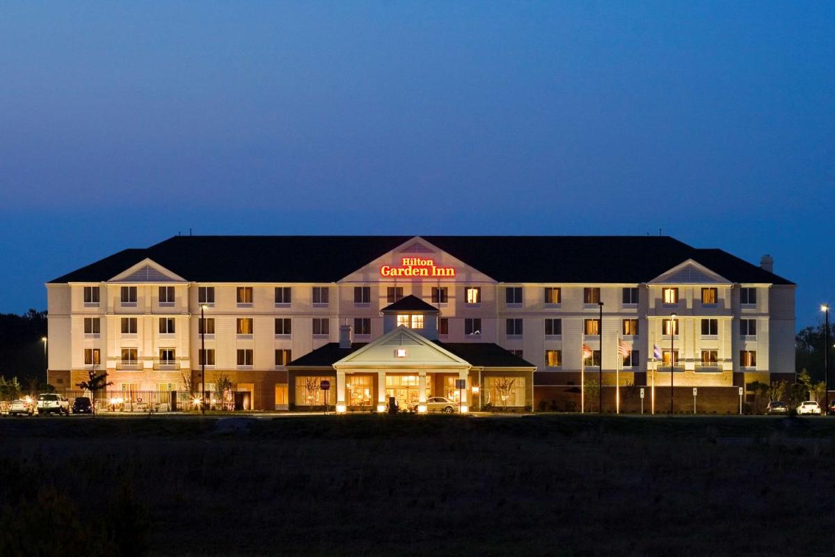 Hilton Garden Inn Wilmington Mayfaire Town Center - image 3