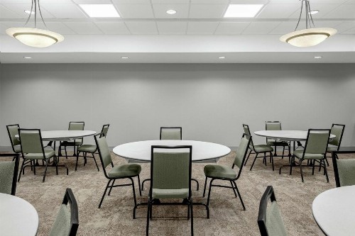Hilton Garden Inn Wilmington Mayfaire Town Center - image 41