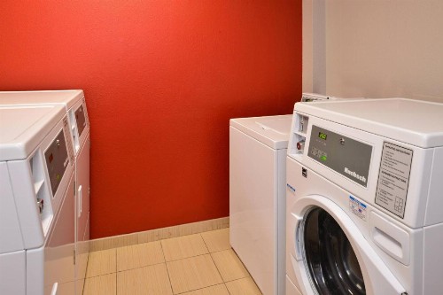 TownePlace Suites Wilmington Wrightsville Beach - image 9