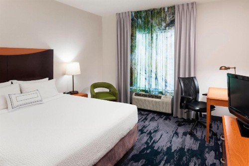 Fairfield Inn & Suites Wilmington Wrightsville Beach - image 11