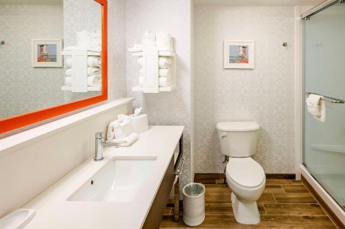 Hampton Inn Wilmington-Medical Park - image 23