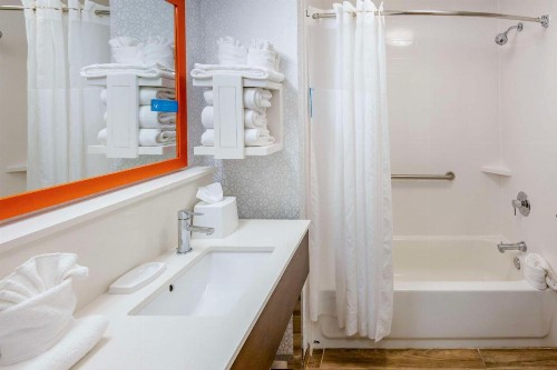Hampton Inn Wilmington-Medical Park - image 4