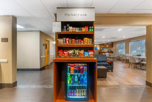 Comfort Suites Wilmington near Downtown - image 21